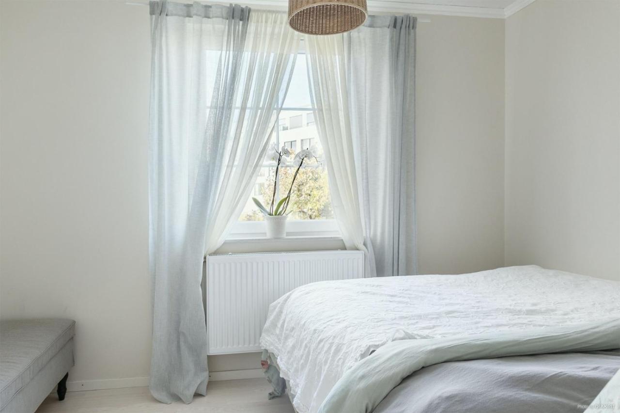Charming Apartment In A Red House In Stockholm Luaran gambar