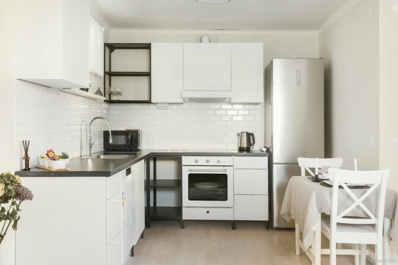 Charming Apartment In A Red House In Stockholm Luaran gambar