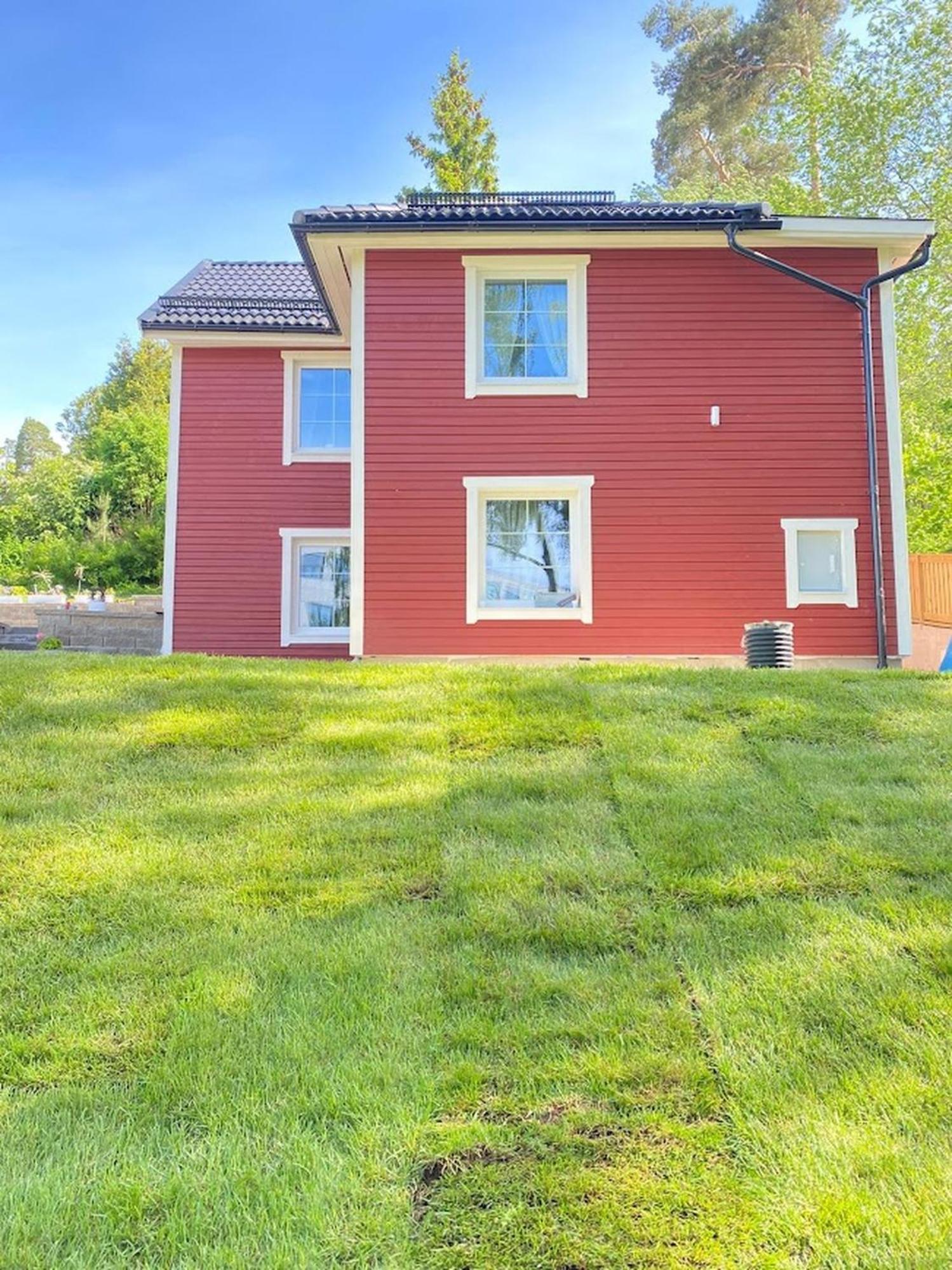 Charming Apartment In A Red House In Stockholm Luaran gambar