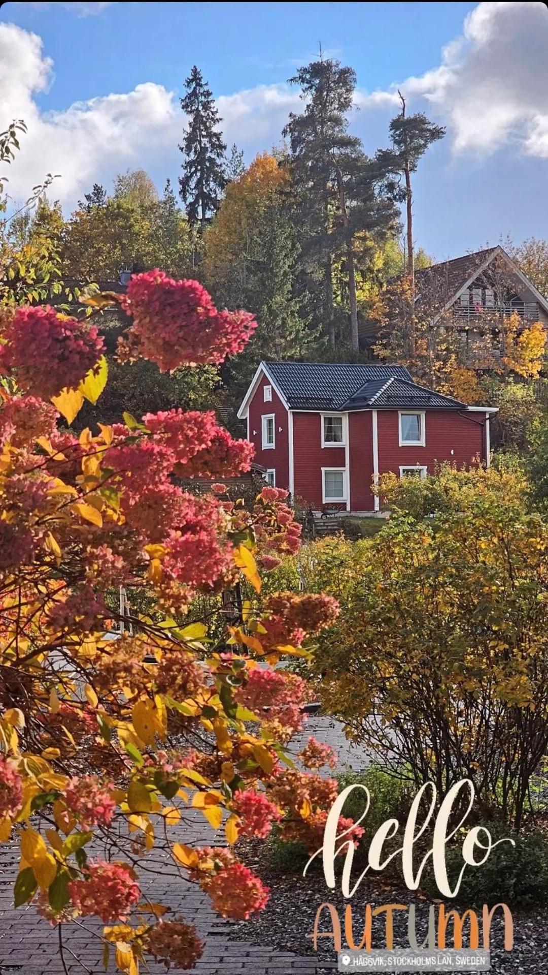 Charming Apartment In A Red House In Stockholm Luaran gambar