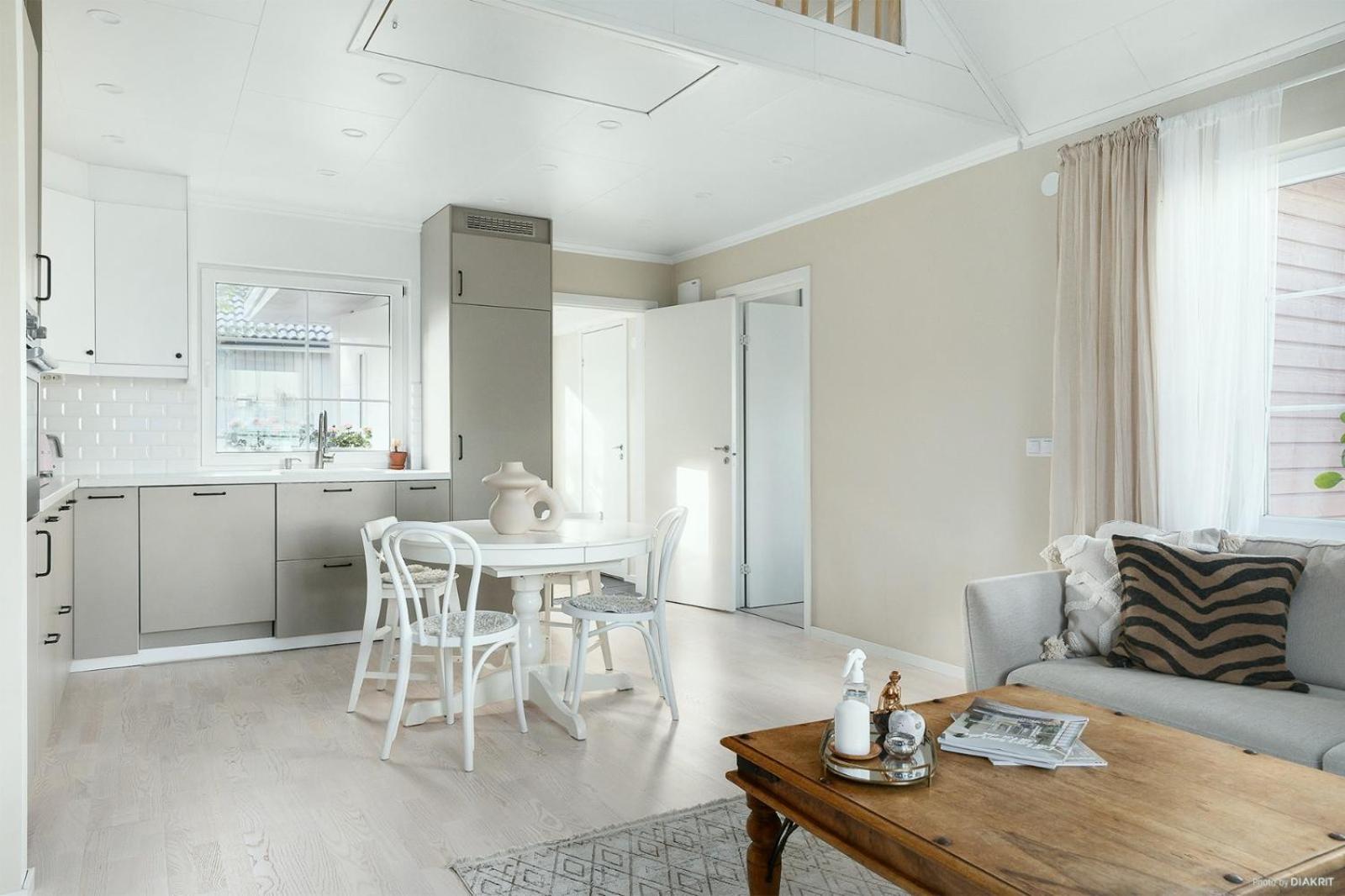 Charming Apartment In A Red House In Stockholm Luaran gambar